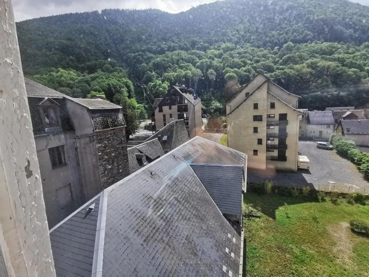 Studio Coeur De Ville Calme, Vue Sur Les Montagnes Bagneres-de-Luchon Luaran gambar